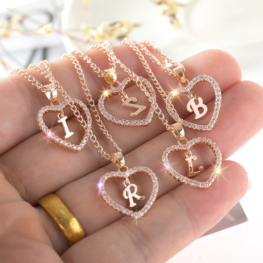 Womens Jewelry Name Initials Heart Pendant Necklace 26 Letters Zircon Love Necklaces Girls Gifts the First Letter Accessories